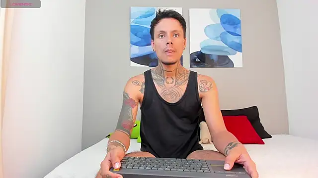 Emilio Wolf online show from 01.23.25