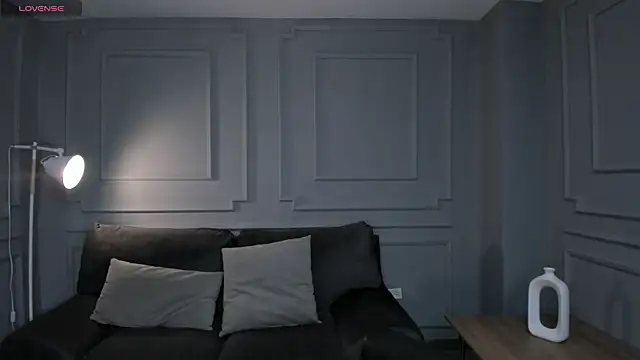 NiaSalvatore online show from 03.06.25