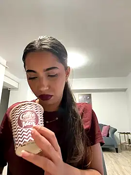 Snapshot of miaceleste chatting on 09.24.25 miaceleste online show from 09.24.25