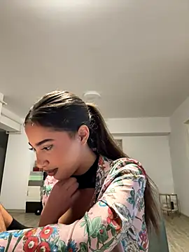 Snapshot of miaceleste chatting on 09.28.25 miaceleste online show from 09.28.25