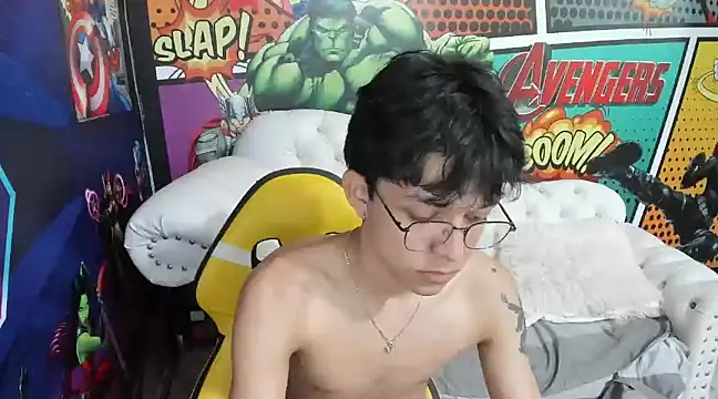 Snapshot of jisuscat chatting on 01.20.25 jisuscat online show from 01.20.25