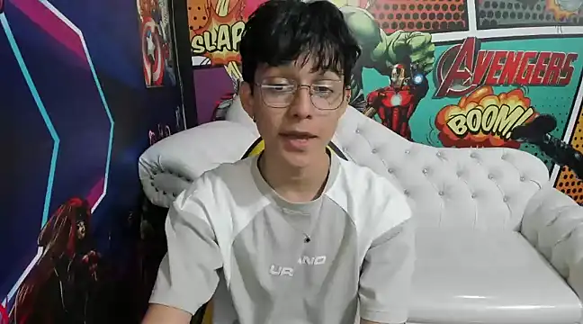 Snapshot of jisuscat chatting on 02.02.25 jisuscat online show from 02.02.25