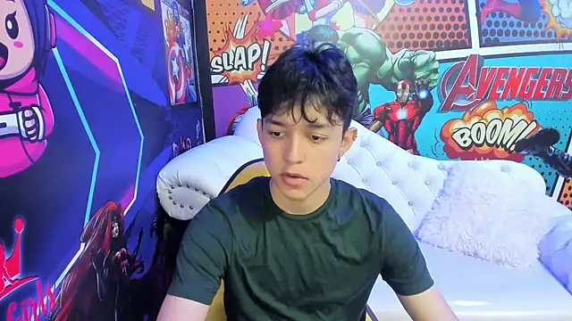 Snapshot of jisuscat chatting on 02.26.25 jisuscat online show from 02.26.25