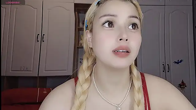 Lucky-xiuxiu online show from 03.04.25