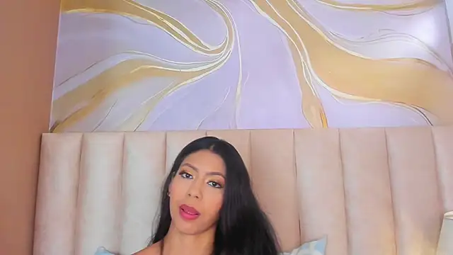 Snapshot of AbieHills chatting on 02.04.25 AbieHills online show from 02.04.25