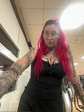 Mia-Fuchs online show from 04.19.26