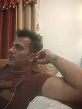 MAGNETICDADDY8 online show from 10.11.25