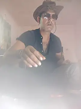 MAGNETICDADDY8 online show from 10.22.25