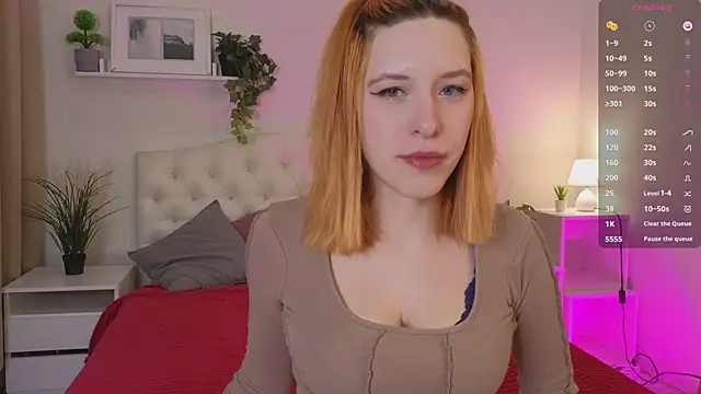 Snapshot of Mikka_Blush chatting on 02.26.25 Mikka Blush online show from 02.26.25