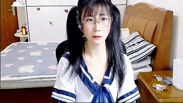 Snapshot of Strawberry_baby chatting on 09.12.25 Strawberry baby online show from 09.12.25