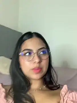 Julii- online show from 01.12.25