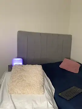 Julii- online show from 02.01.25