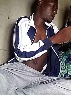 Snapshot of Kaizer1 chatting on 02.14.26 Kaizer1 online show from 02.14.26