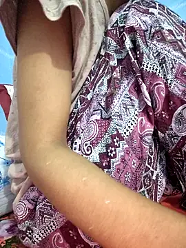 124pakhi online show from 10.25.25