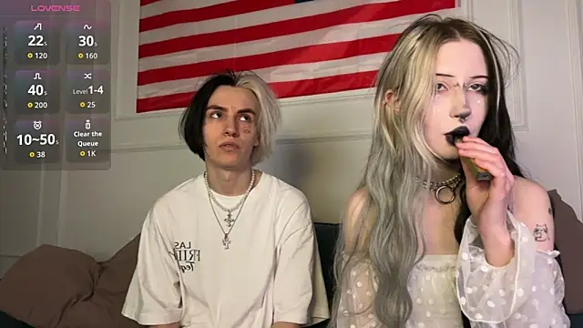 Snapshot of VeryRare_TwinS chatting on 03.04.26 VeryRare TwinS online show from 03.04.26