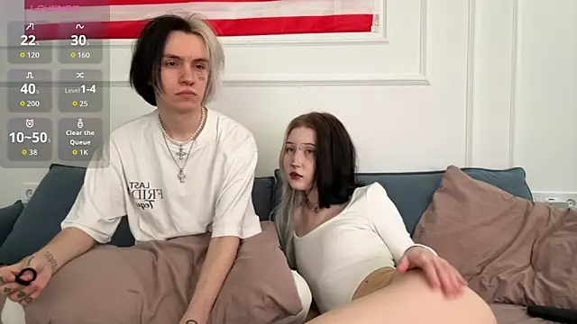 Snapshot of VeryRare_TwinS chatting on 03.26.26 VeryRare TwinS online show from 03.26.26