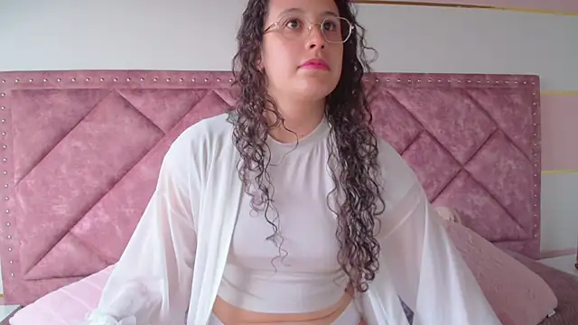 Charlotte  Miller online show from 03.20.25