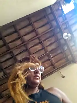 AliceRuivinha2 online show from 03.08.25