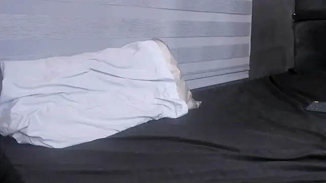 Snapshot of adam_piarse01 chatting on 03.12.25 adam piarse01 online show from 03.12.25