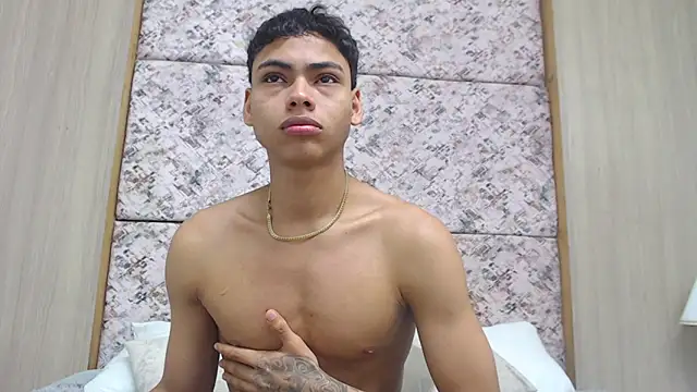 Snapshot of adam_piarse01 chatting on 02.13.26 adam piarse01 online show from 02.13.26