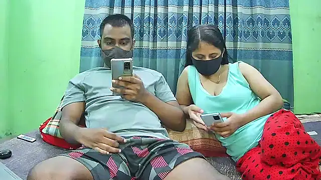 Hot Nila online show from 09.28.25