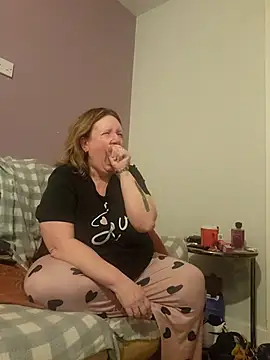 curvy girl71 online show from 02.24.25