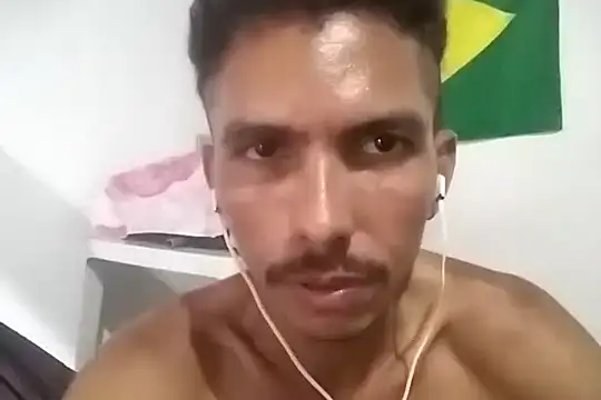 MagrinhoSaradoo online show from 02.17.25