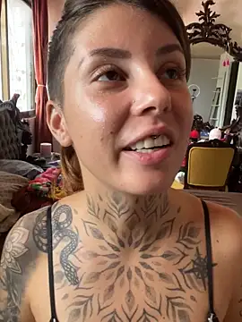 Izy cute  online show from 10.03.25