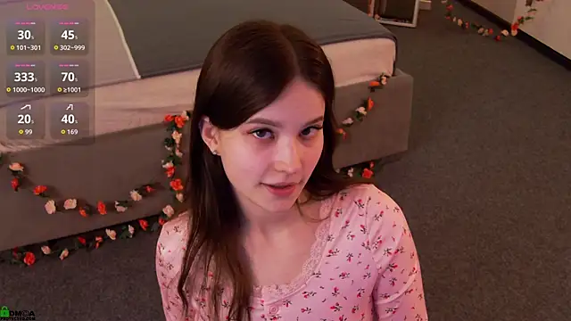 Rina Red online show from 04.13.26