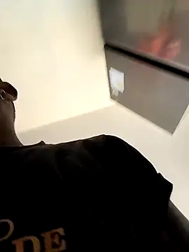 Snapshot of THEGOATHL chatting on 09.20.25 THEGOATHL online show from 09.20.25