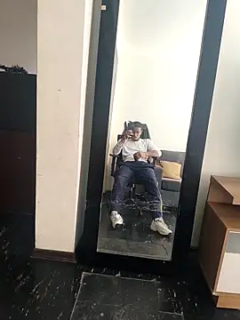 Snapshot of THEGOATHL chatting on 10.01.25 THEGOATHL online show from 10.01.25