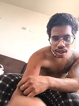 Snapshot of THEGOATHL chatting on 12.17.25 THEGOATHL online show from 12.17.25