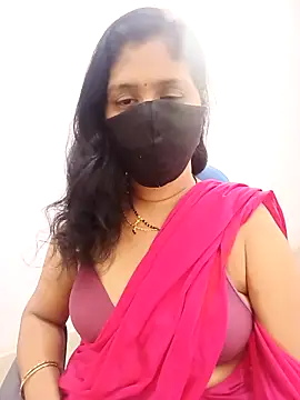 Snapshot of Lucky-Deepthi chatting on 11.08.25 Lucky-Deepthi online show from 11.08.25