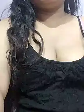 BigAssSarah online show from 01.07.25