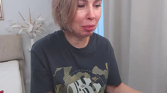 AnnyUBright online show from 01.16.25