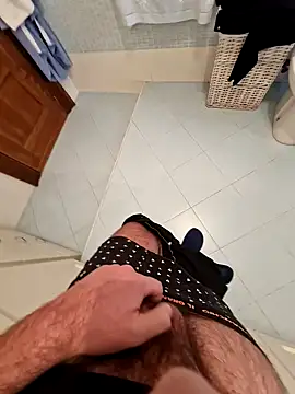 Snapshot of ziotony98 chatting on 01.18.25 ziotony98 online show from 01.18.25