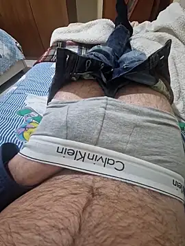 Snapshot of ziotony98 chatting on 03.01.26 ziotony98 online show from 03.01.26