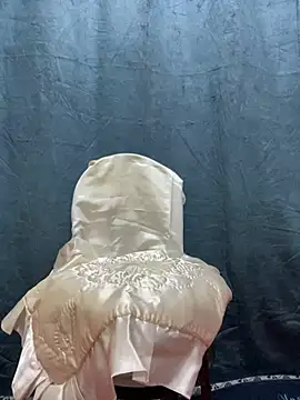 Snapshot of Maya_mimi chatting on 01.13.25 Maya mimi online show from 01.13.25