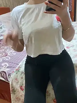 Snapshot of Maya_mimi chatting on 01.27.25 Maya mimi online show from 01.27.25