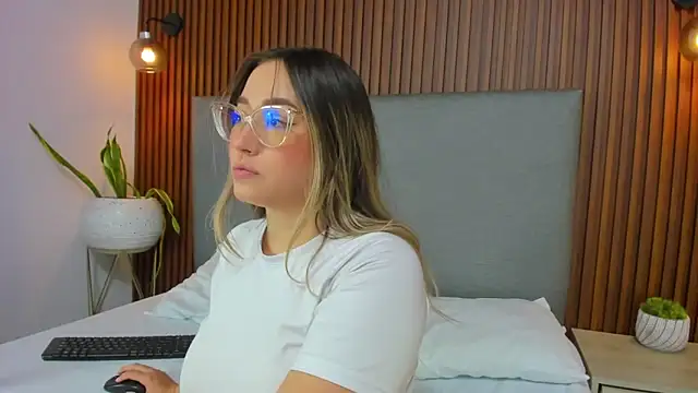 antonella cutie  online show from 01.06.25