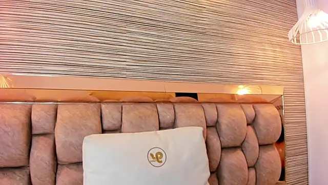 ashlyn parker online show from 01.08.26