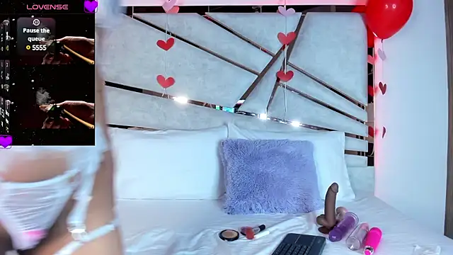 Snapshot of ssofijohnsonx chatting on 02.15.25 ssofijohnsonx online show from 02.15.25