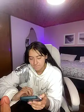 Camila pinkk online show from 03.08.25