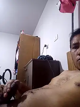 Elpeque x40 online show from 01.06.25