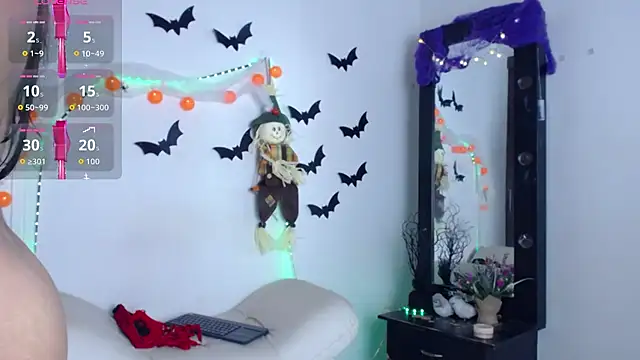 Snapshot of Yorkeidys1 chatting on 10.23.25 Yorkeidys1 online show from 10.23.25