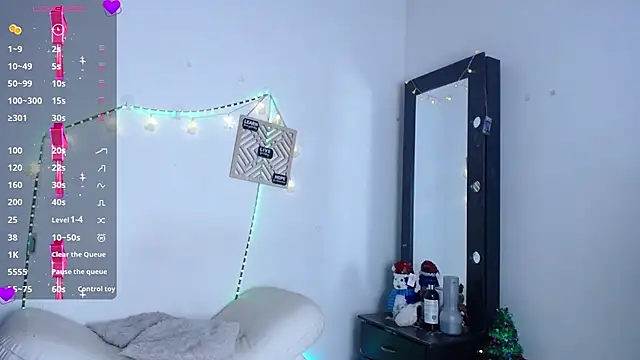 Snapshot of Yorkeidys1 chatting on 11.20.25 Yorkeidys1 online show from 11.20.25