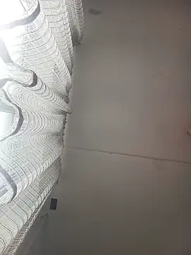 Lauren Amabel online show from 04.03.26