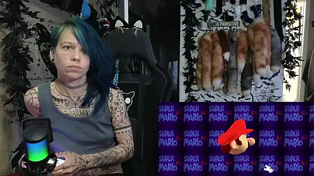 Snapshot of trashbrat chatting on 11.12.25 trashbrat online show from 11.12.25