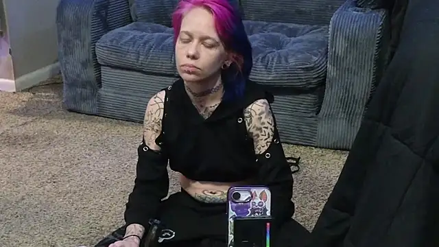 Snapshot of trashbrat chatting on 02.24.26 trashbrat online show from 02.24.26