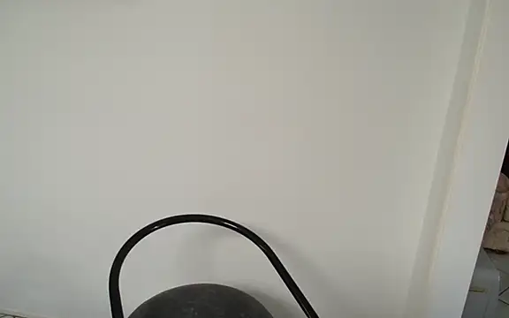 Snapshot of naughtykirra chatting on 01.15.25 naughtykirra online show from 01.15.25